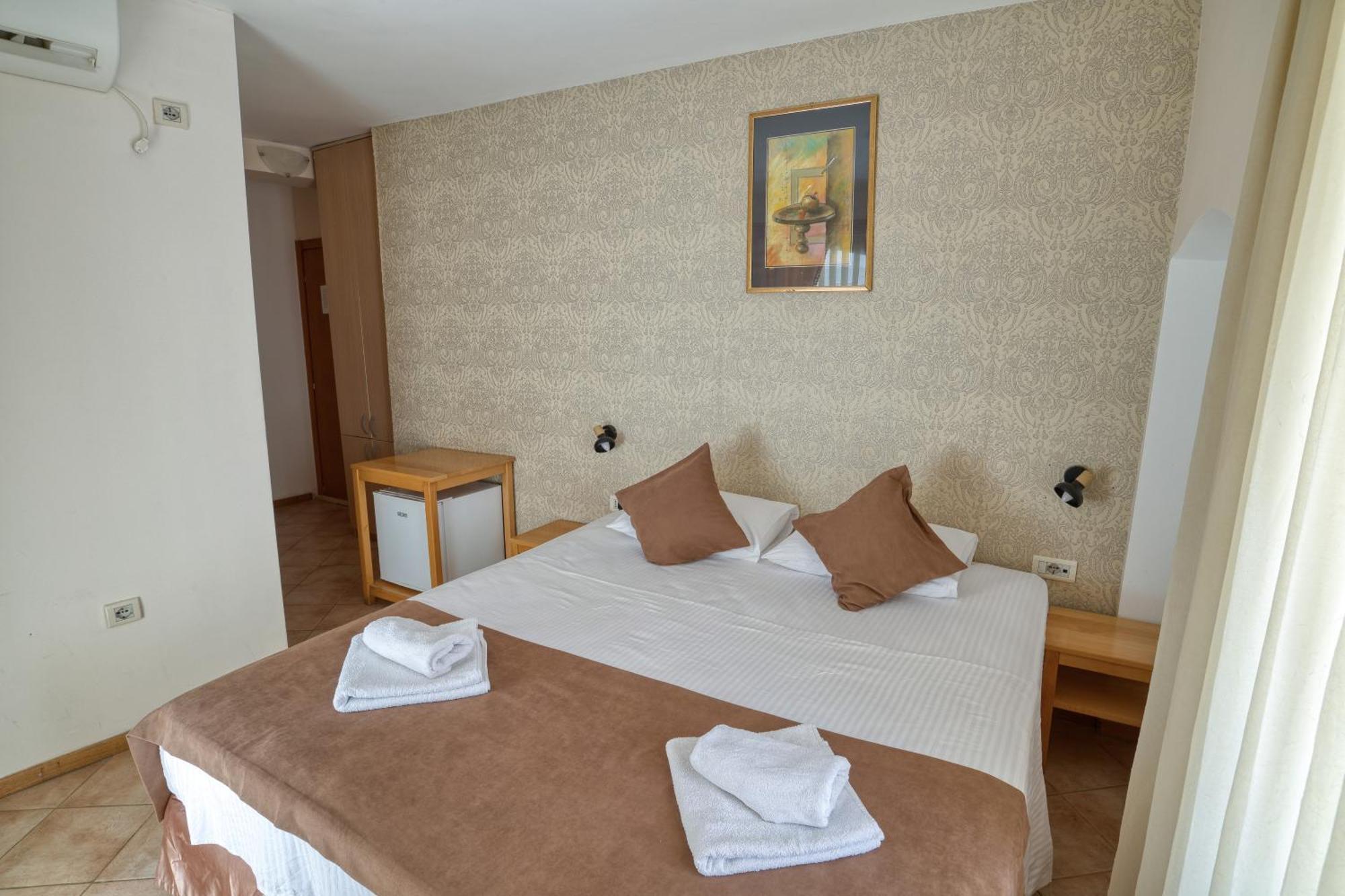 Hotel Rendez Vous Kotor Kültér fotó