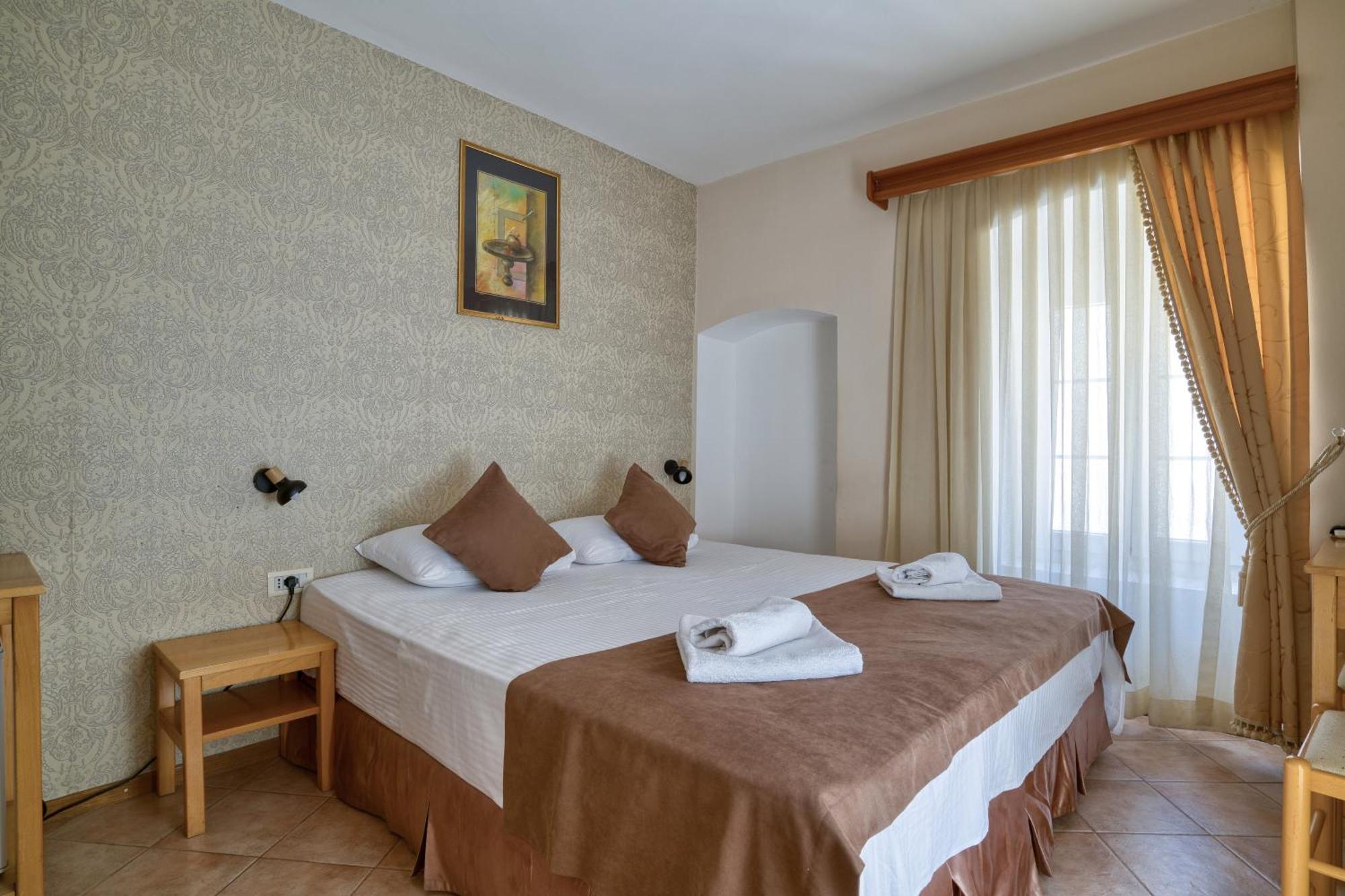 Hotel Rendez Vous Kotor Kültér fotó