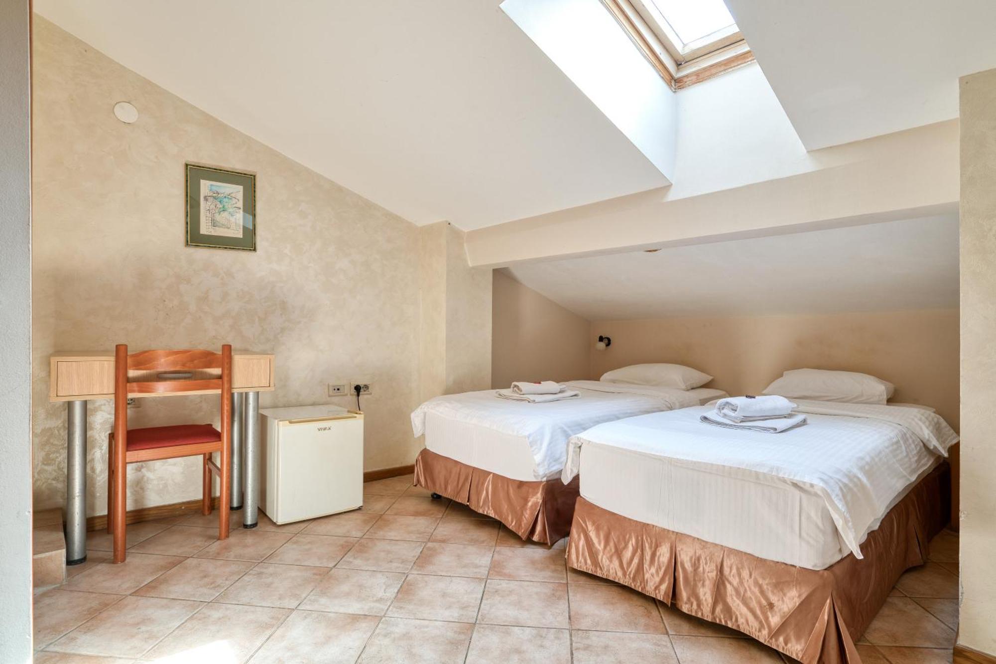 Hotel Rendez Vous Kotor Kültér fotó