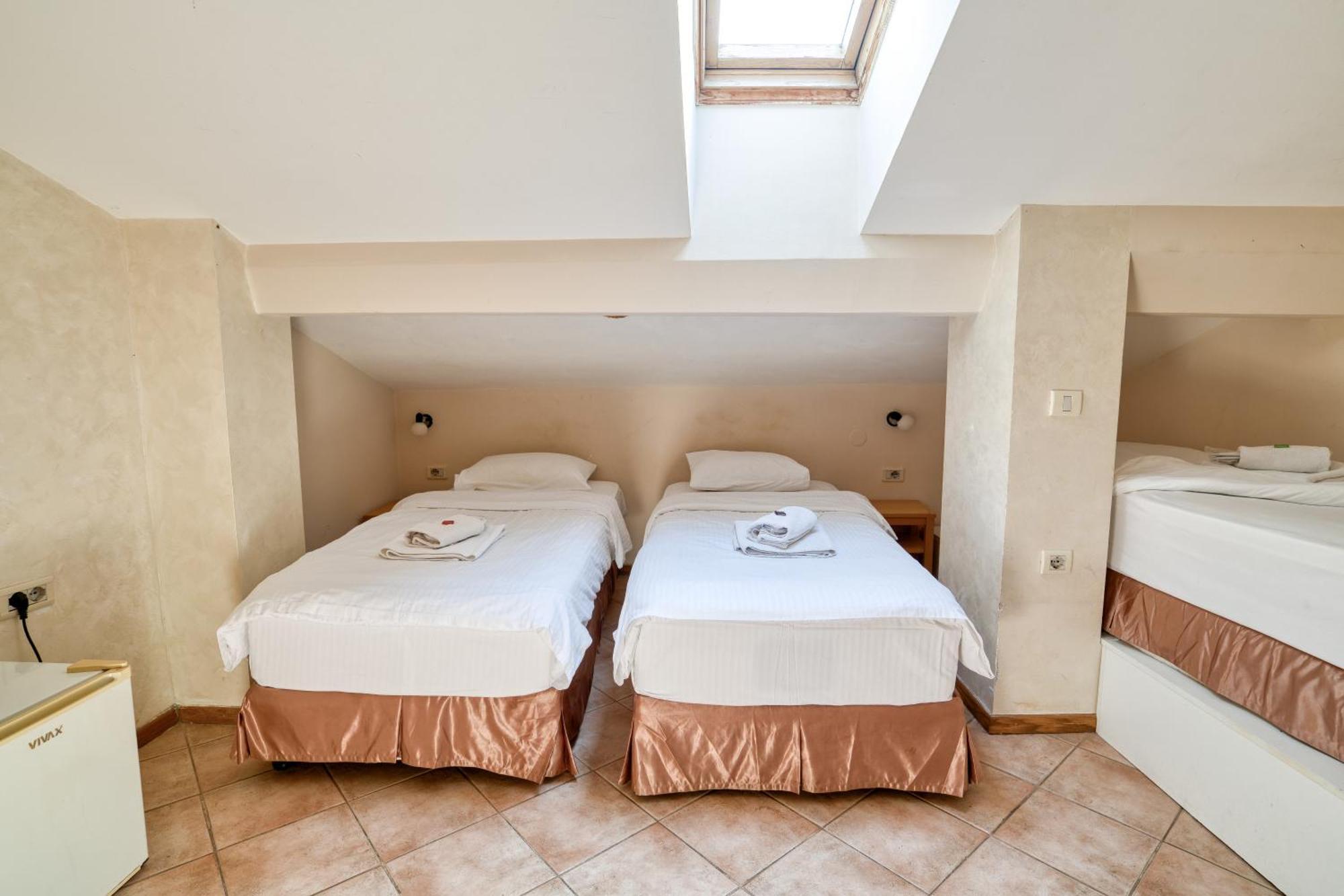 Hotel Rendez Vous Kotor Kültér fotó