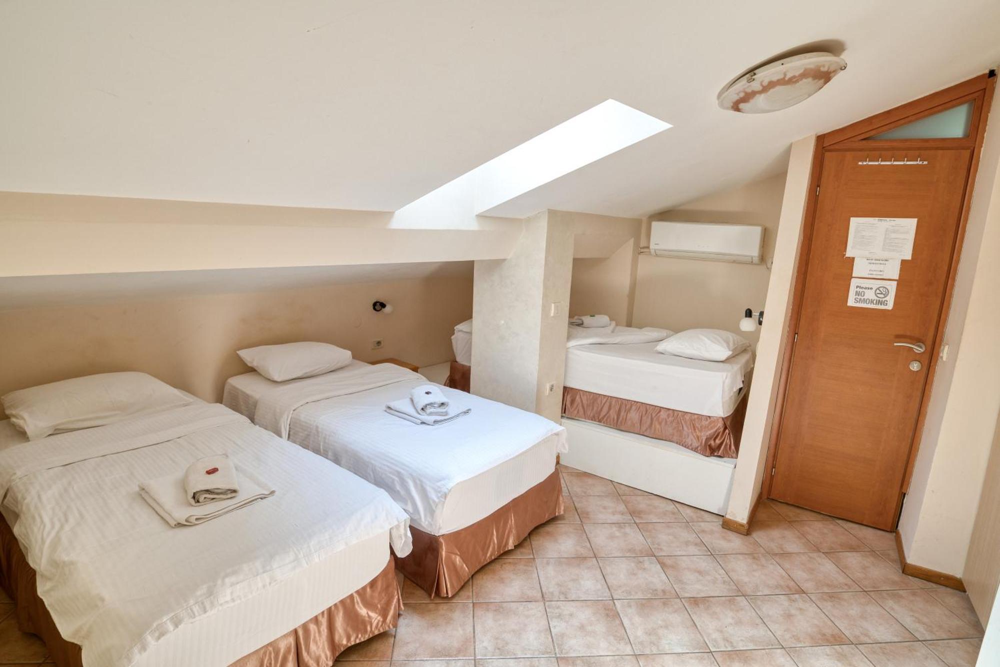 Hotel Rendez Vous Kotor Kültér fotó