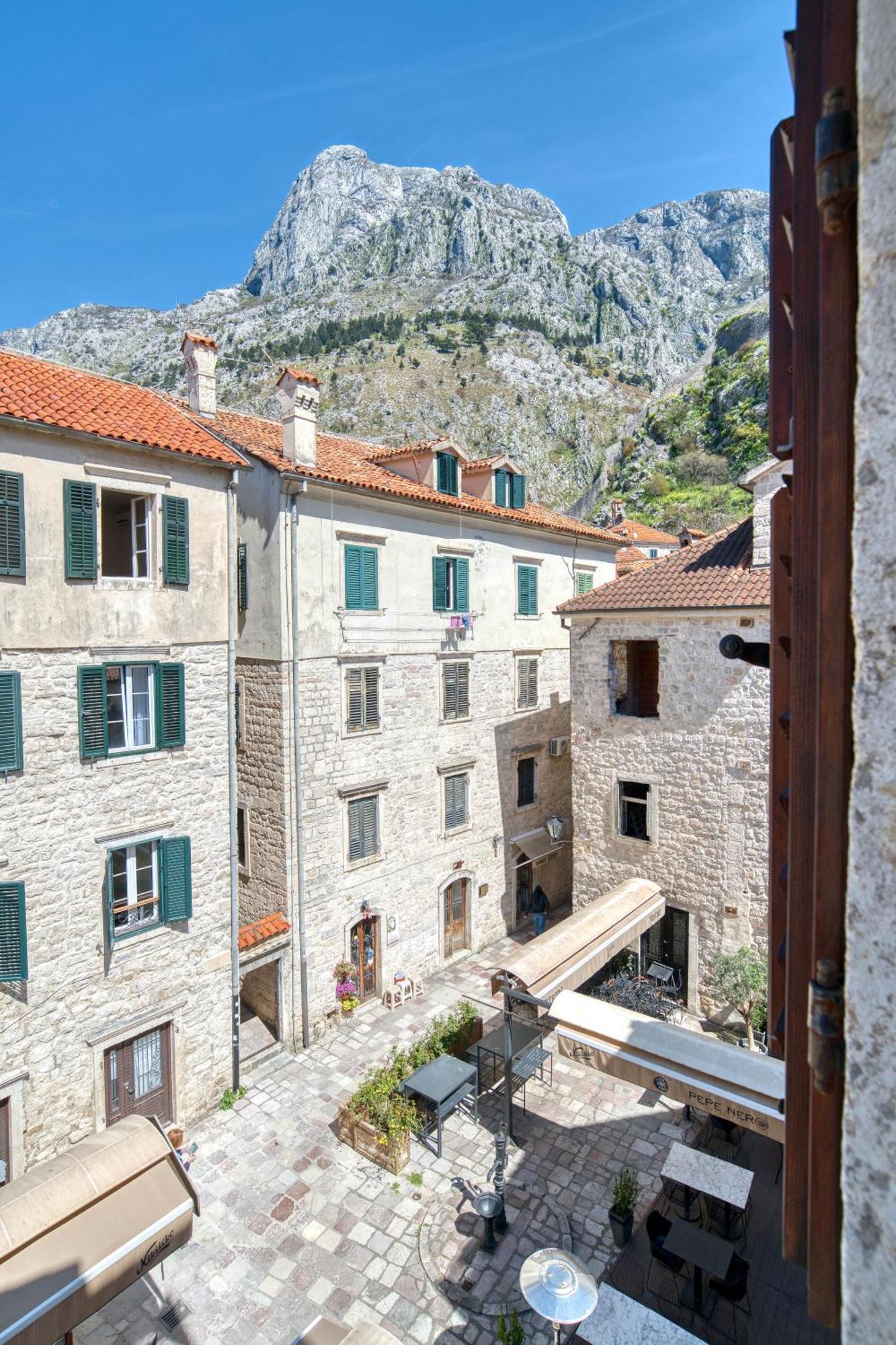 Hotel Rendez Vous Kotor Kültér fotó