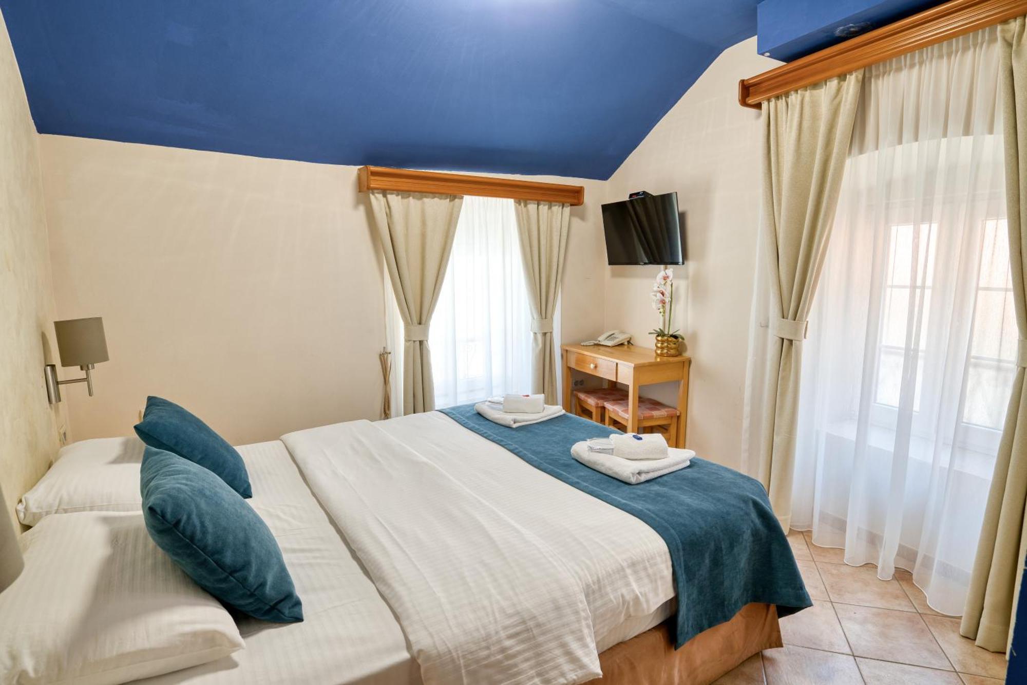 Hotel Rendez Vous Kotor Kültér fotó