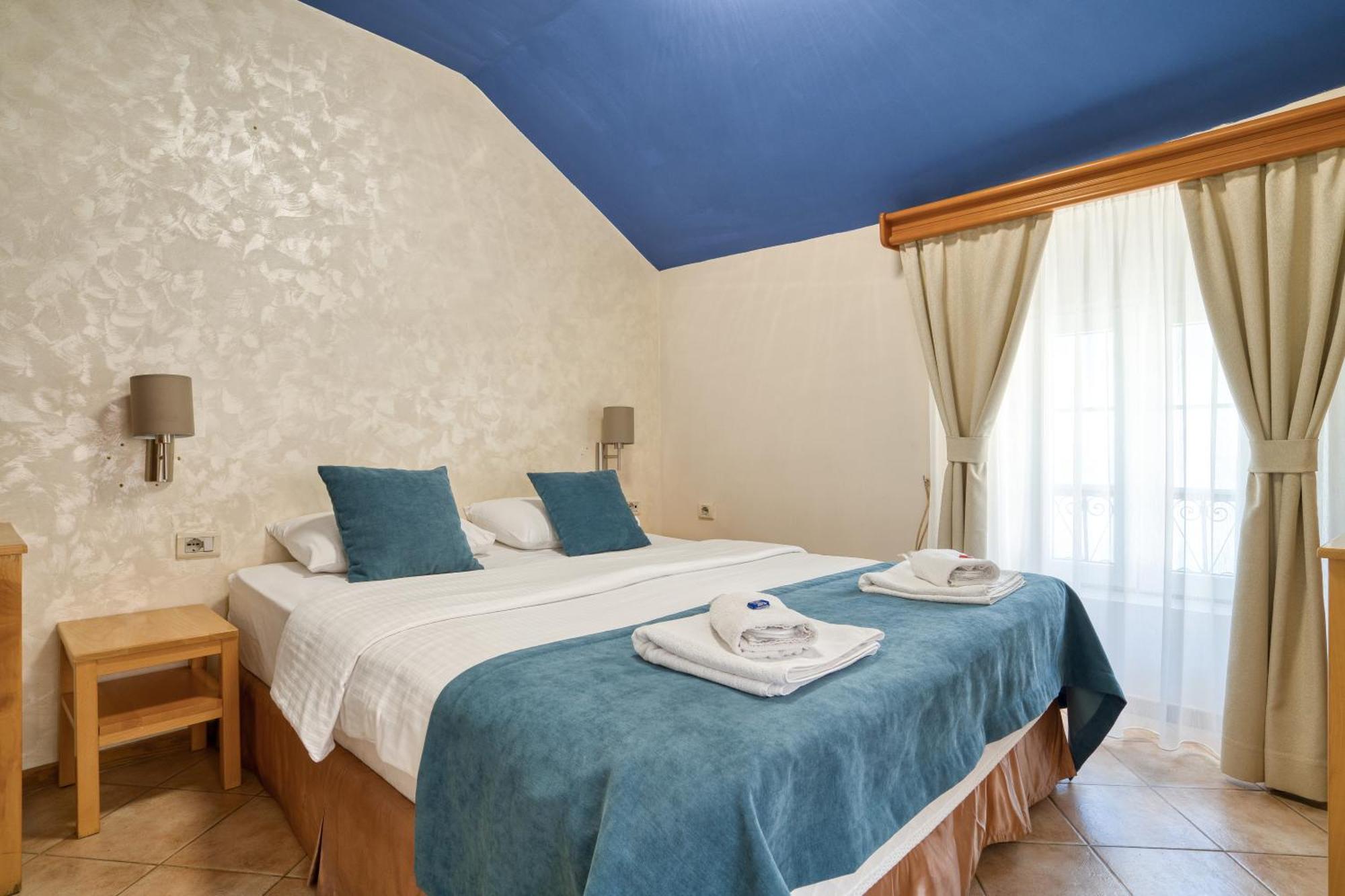 Hotel Rendez Vous Kotor Kültér fotó