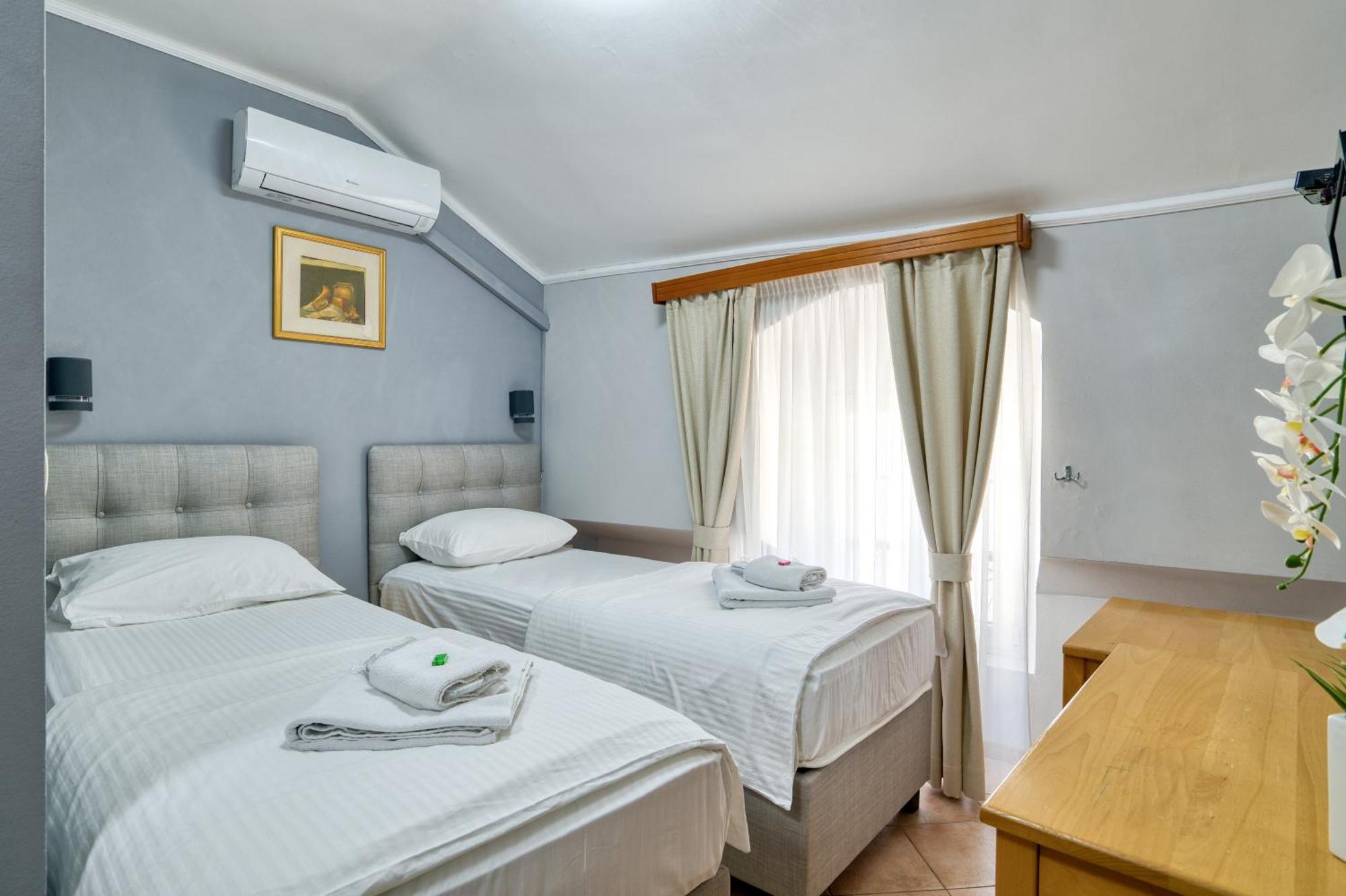 Hotel Rendez Vous Kotor Kültér fotó