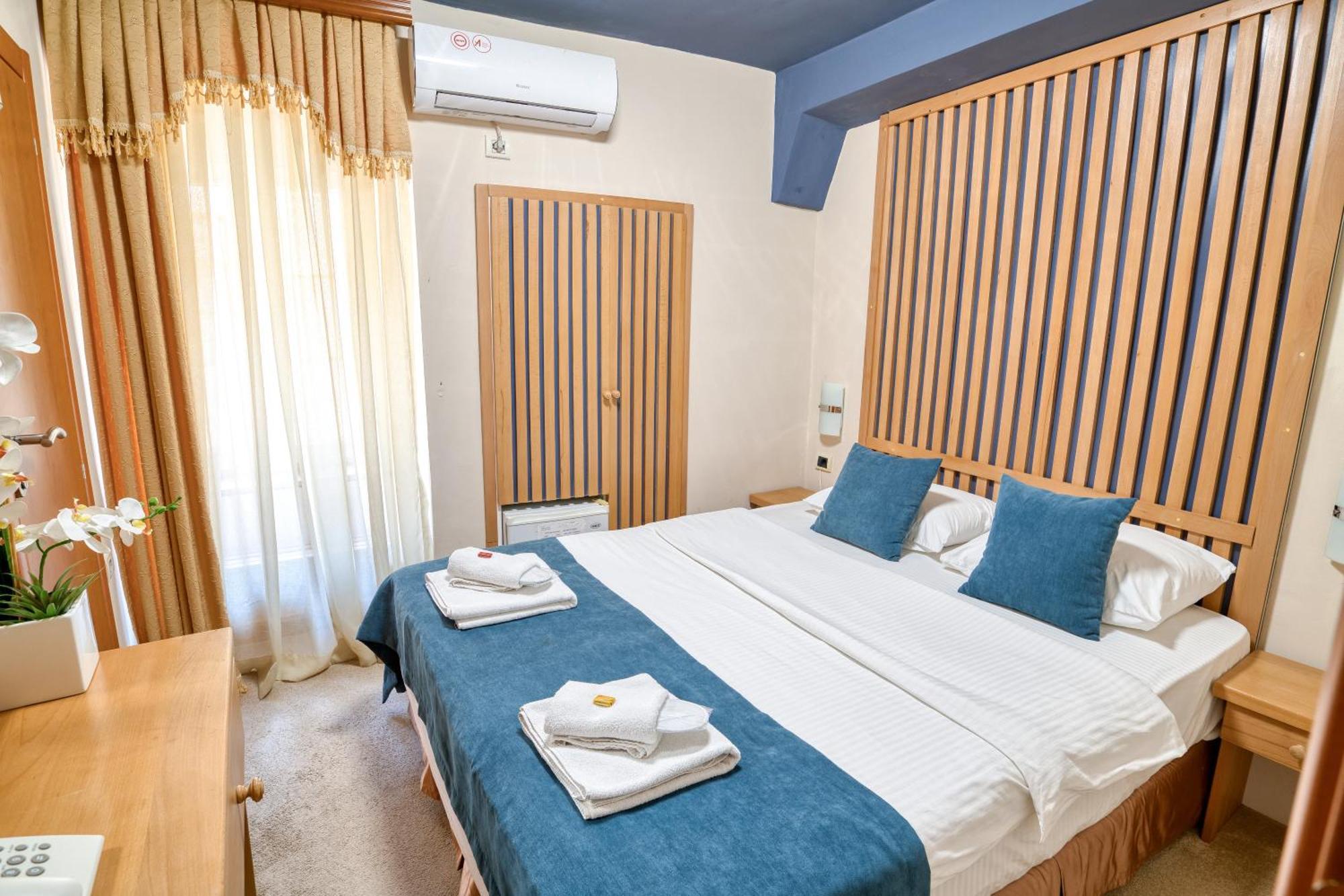 Hotel Rendez Vous Kotor Kültér fotó
