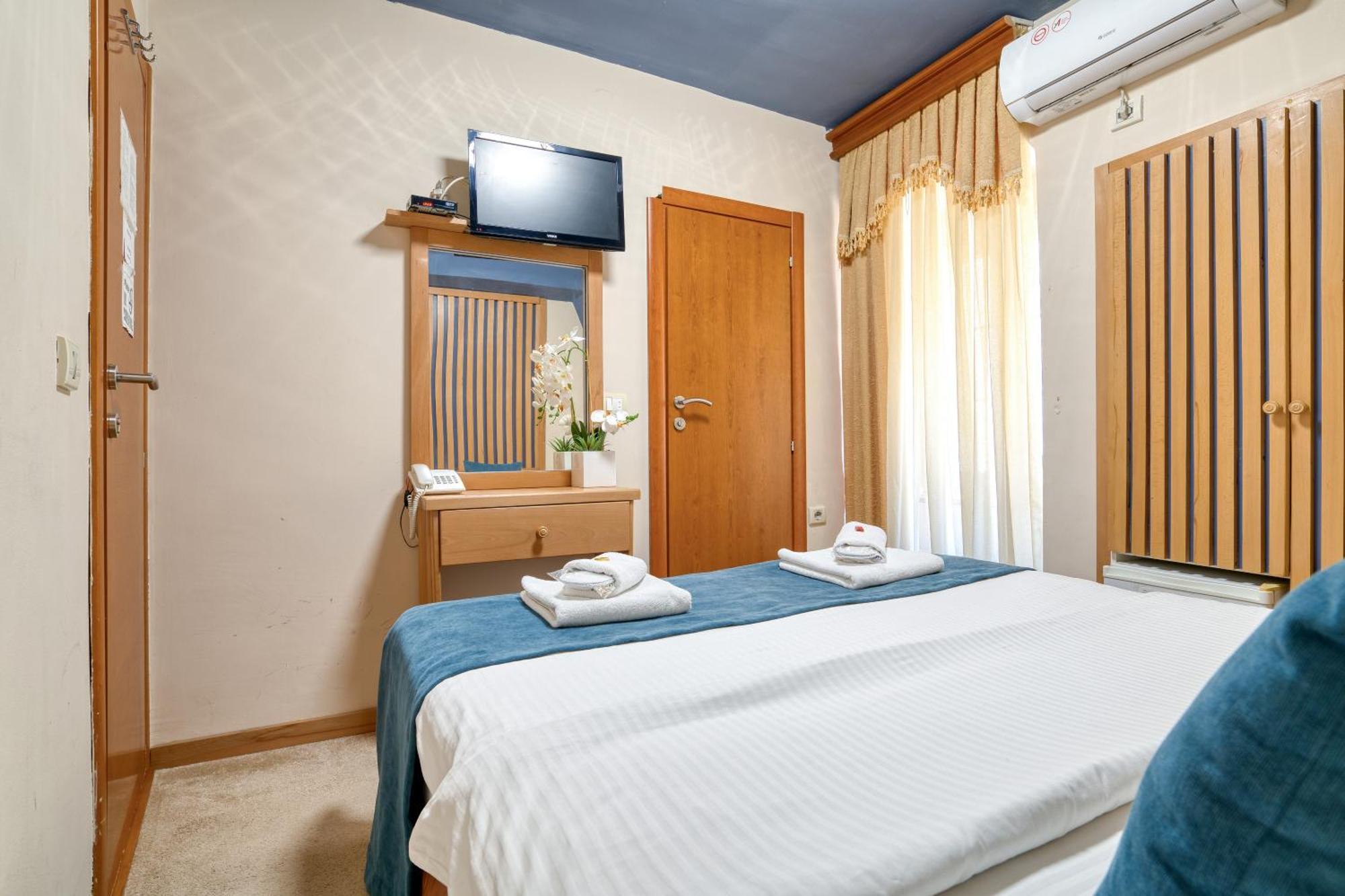 Hotel Rendez Vous Kotor Kültér fotó