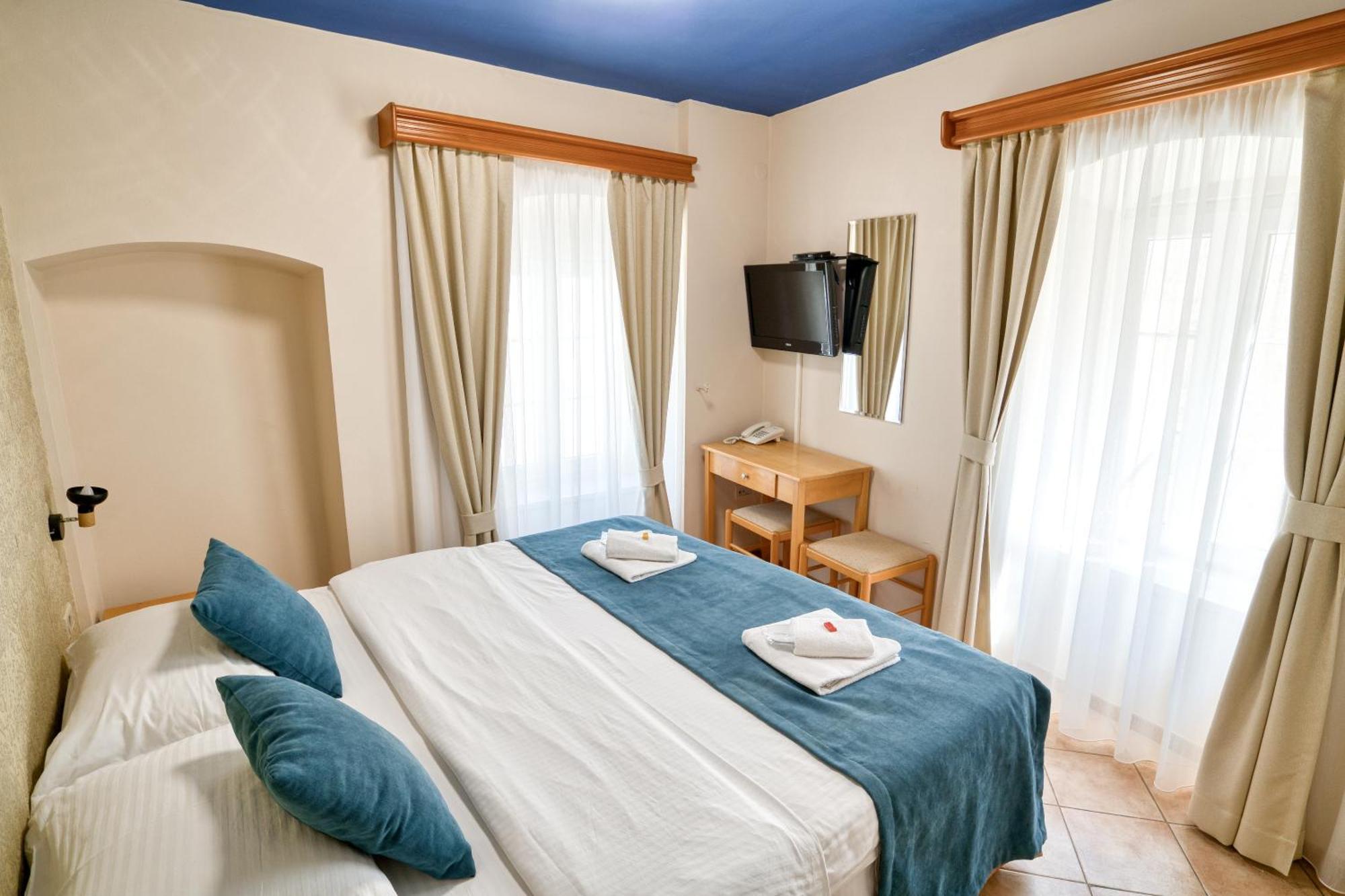 Hotel Rendez Vous Kotor Kültér fotó