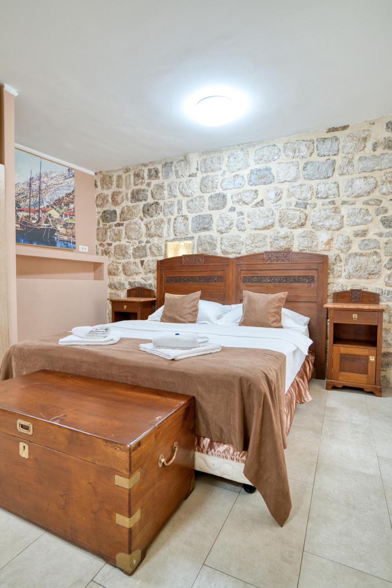 Hotel Rendez Vous Kotor Kültér fotó