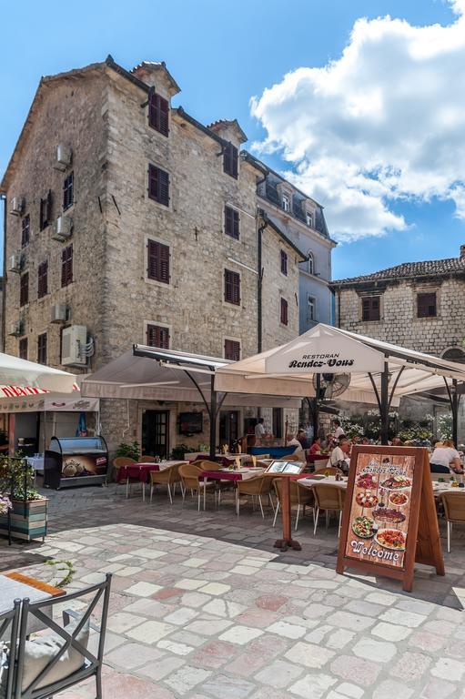 Hotel Rendez Vous Kotor Kültér fotó